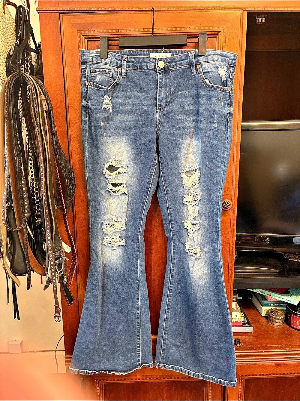 Almost Famous Flare Jeans Distressed in Blue Waist 13